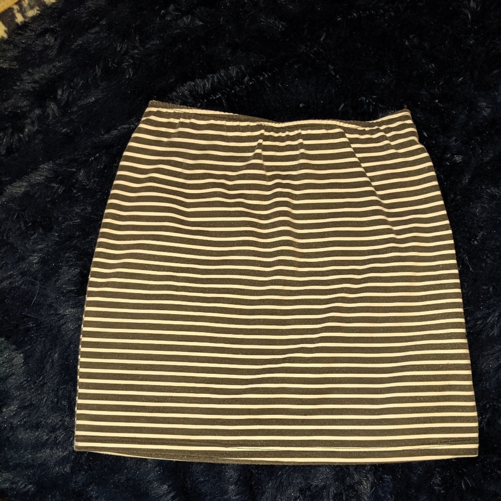 American Eagle mini skirt